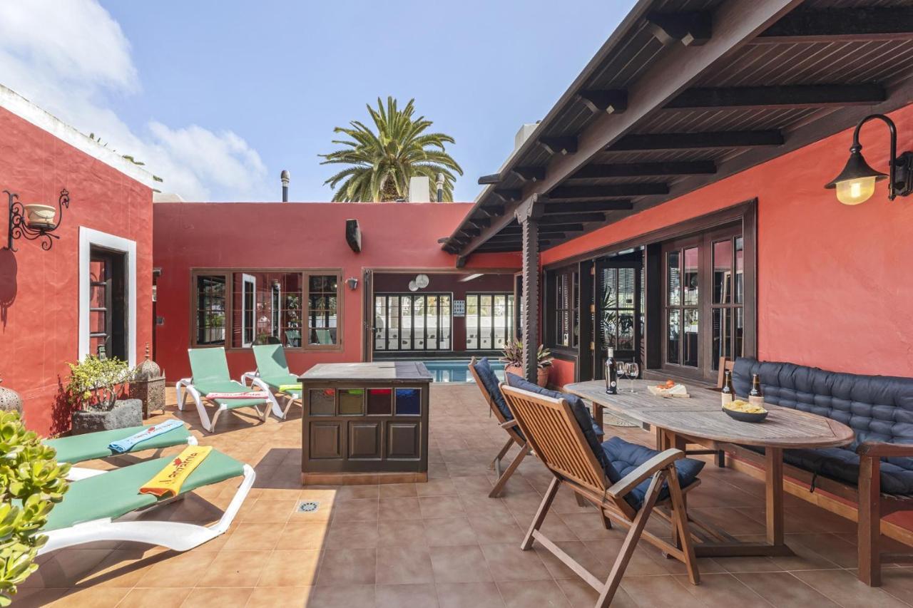 Villa Haria Lux By Escapehome Kültér fotó